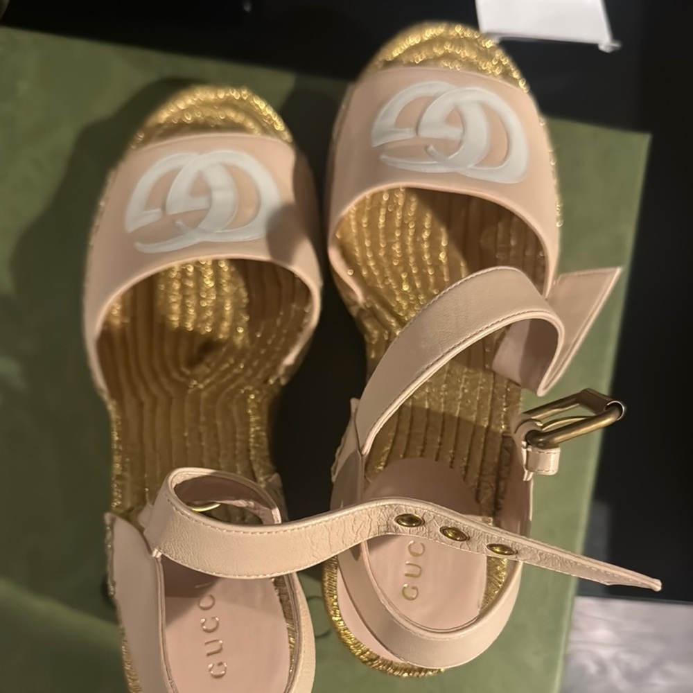 Gucci Cream and Gold Espadrille Sandals with Ankle Strap - Picture 7 of 7